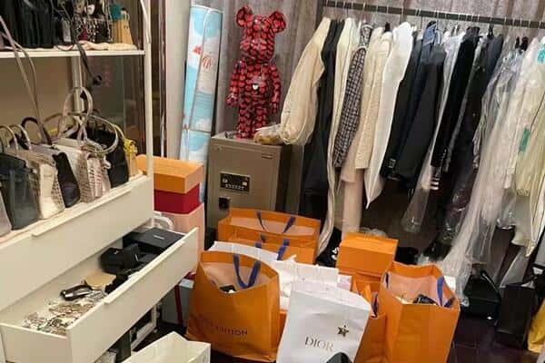 淄博市张店回收一线品牌衣服